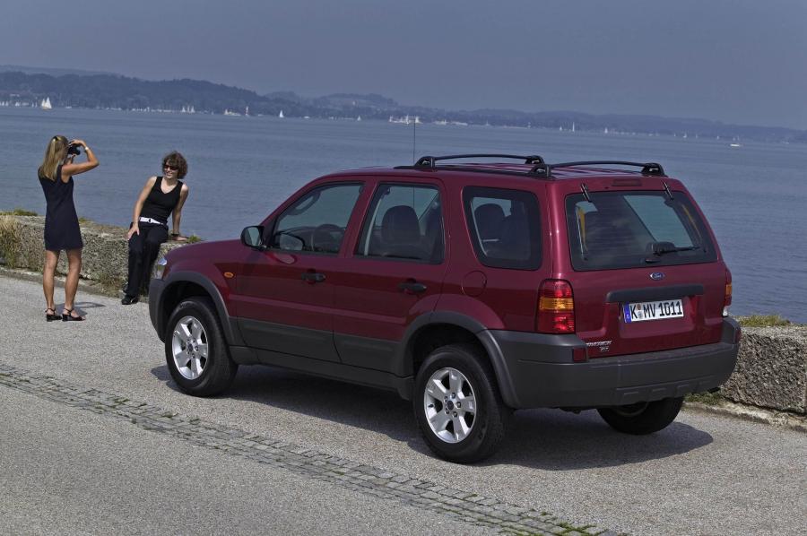  Ford Maverick 2001 года  (фото 35 из 70)
